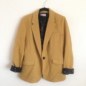 Textured mustard blazer